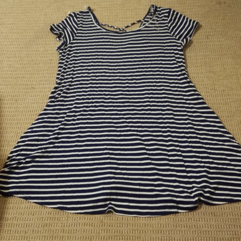 Cute summer dress shirt!